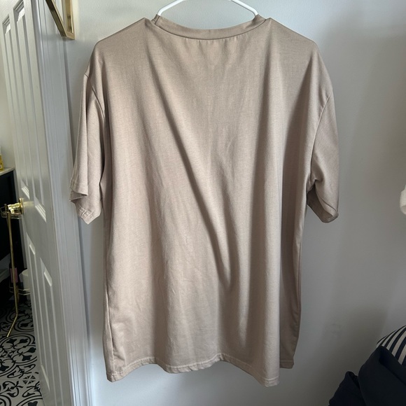 Graphic Tee - Picture 3 of 3